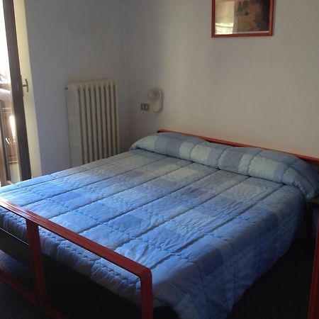 Hotel Rododendro Foppolo Oda fotoğraf