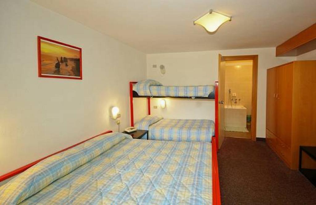 Hotel Rododendro Foppolo Oda fotoğraf