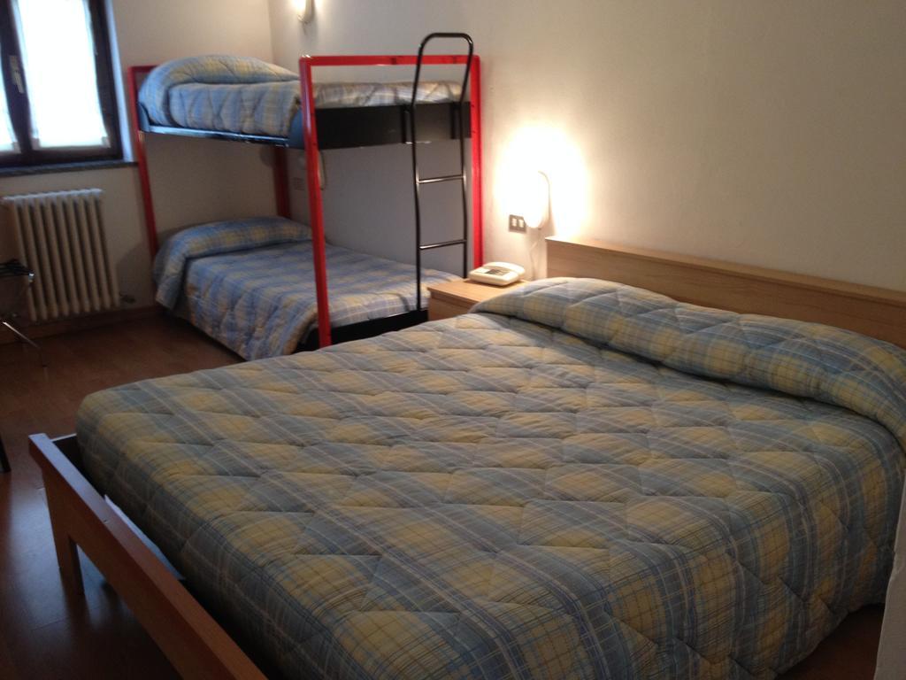 Hotel Rododendro Foppolo Oda fotoğraf